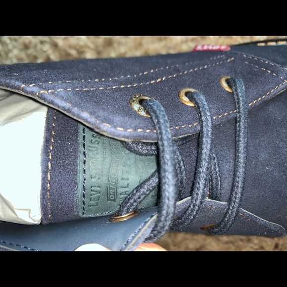 Brand New Levi’s chukka suede Boot - Picture 5 of 7